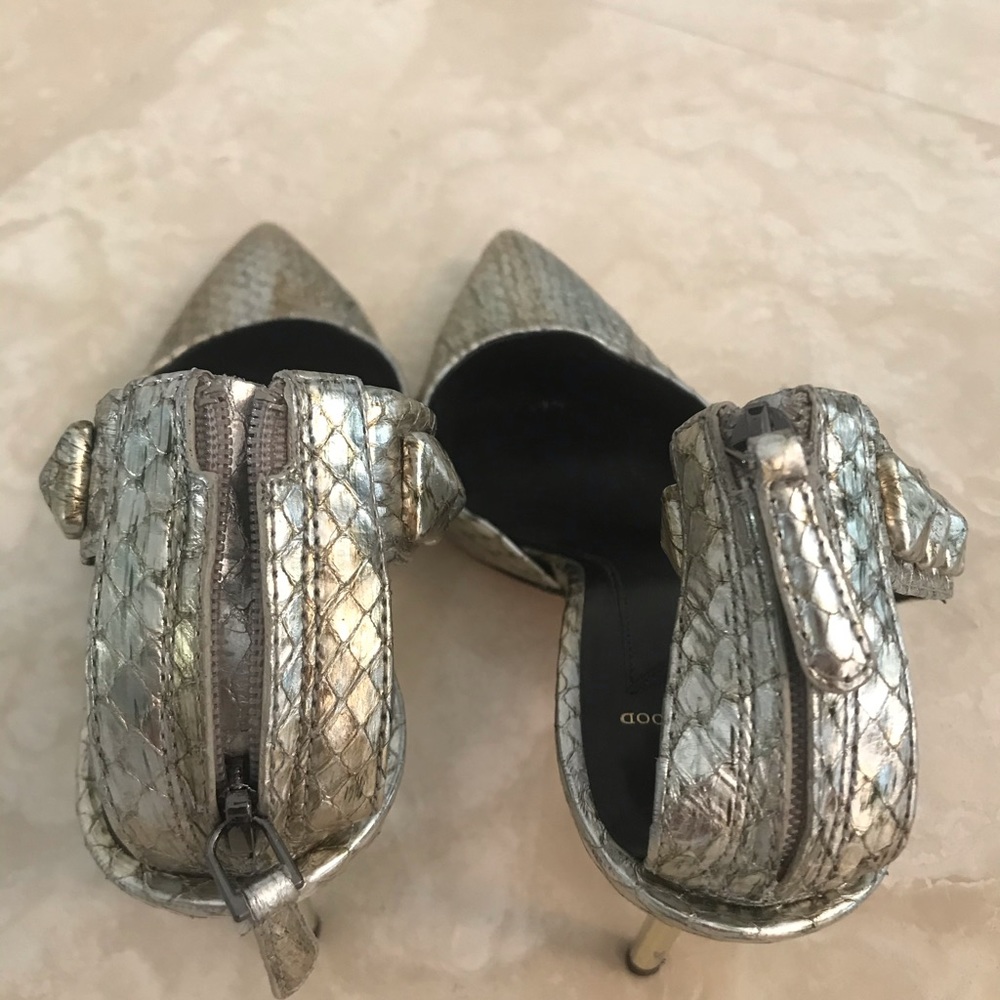 Brian Atwood silver metallic ankle strap pumps. - Picture 4 of 5